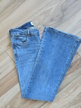 Tillys RSQ Size 27 Low Rise Flare Jeans